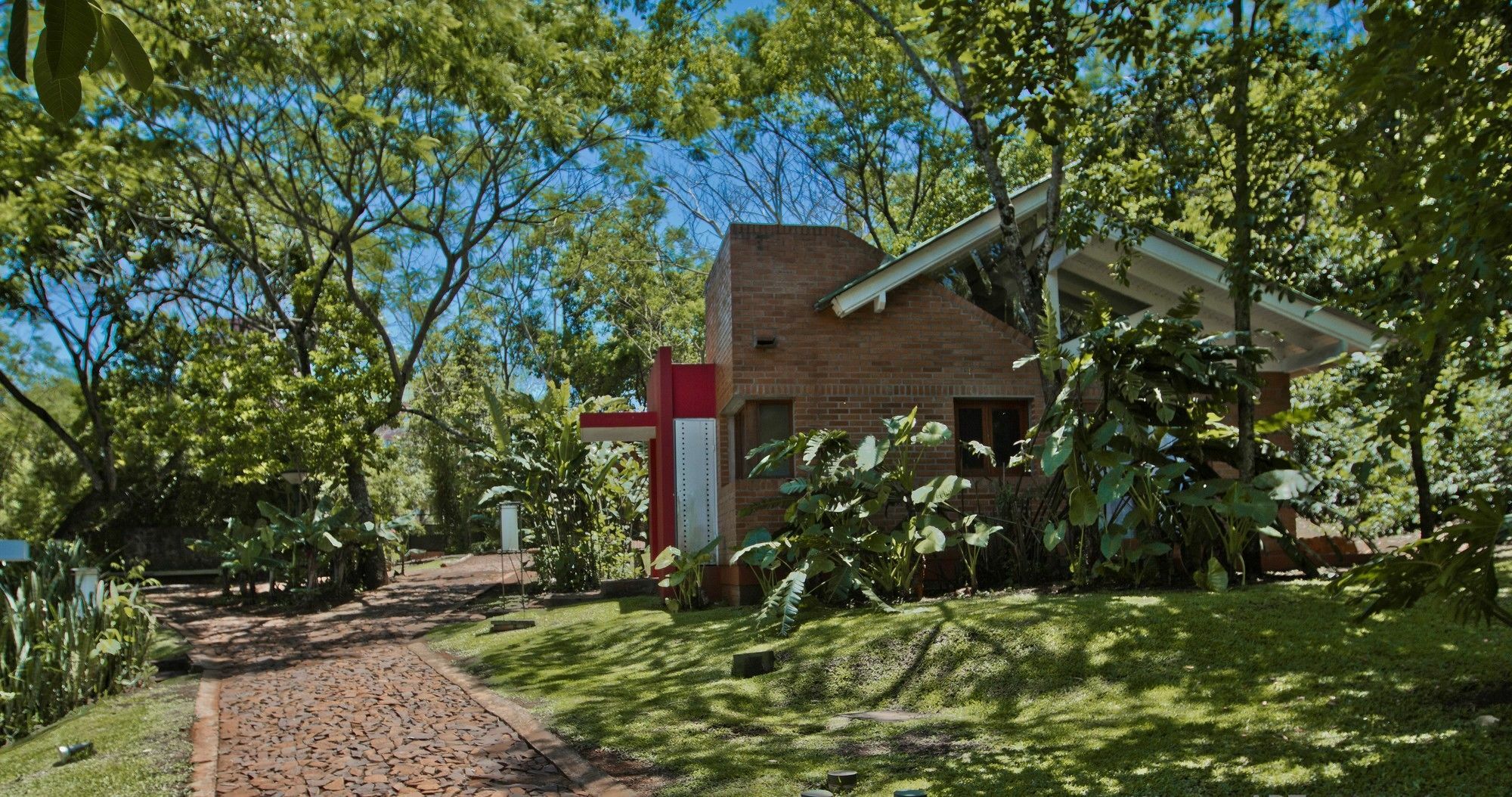 Raices Amambai Lodges Puerto Iguazu Ngoại thất bức ảnh
